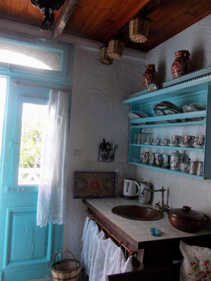 Nyfes Traditional Boutique Frosyni Скирос Экстерьер фото